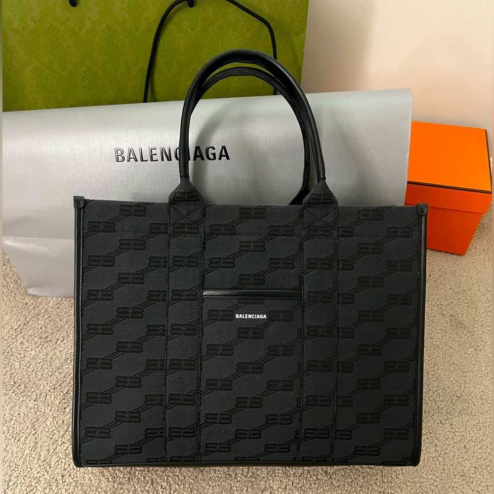 Balenciaga monogram tote great for travel and work